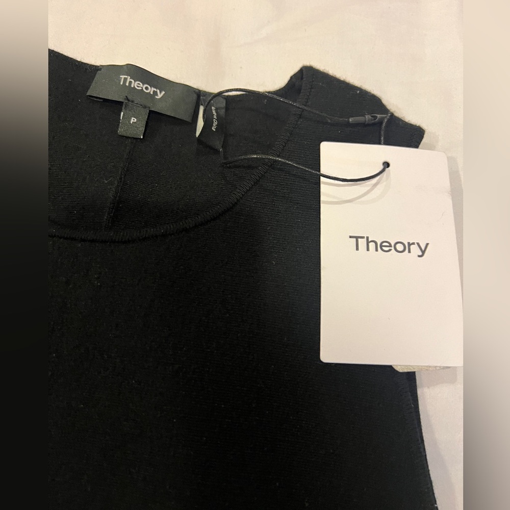 Theory Wool Tank - Picture 7 of 7
